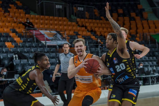 然可能在短 然可能在短