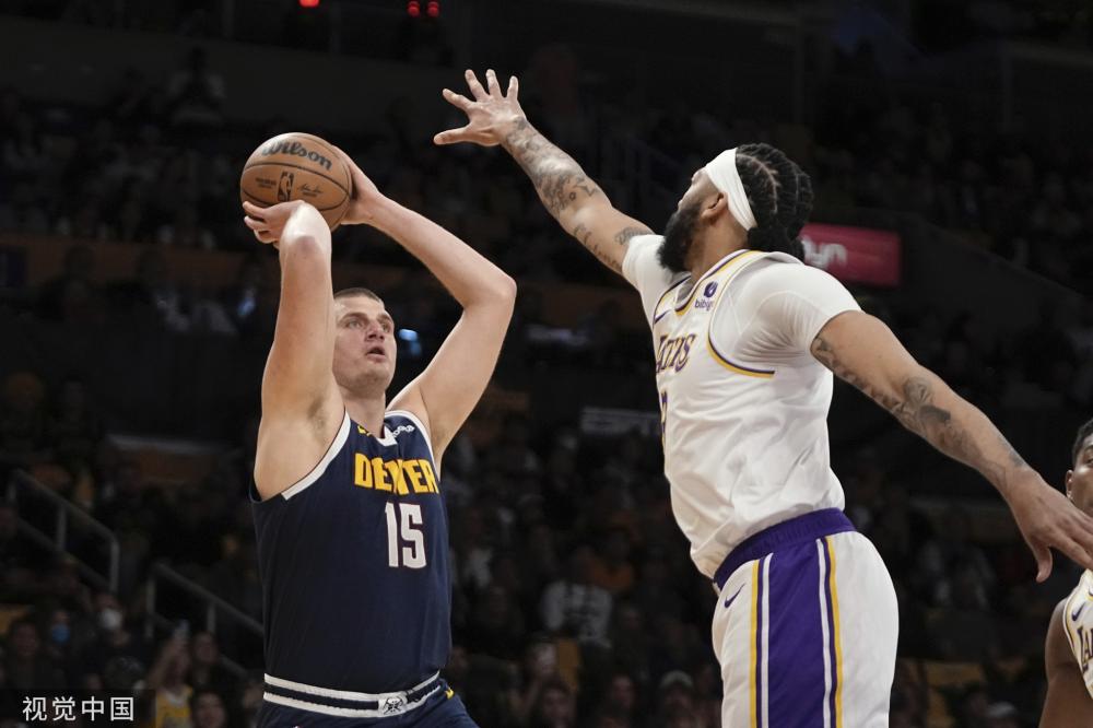 也展现了他 也展现了他